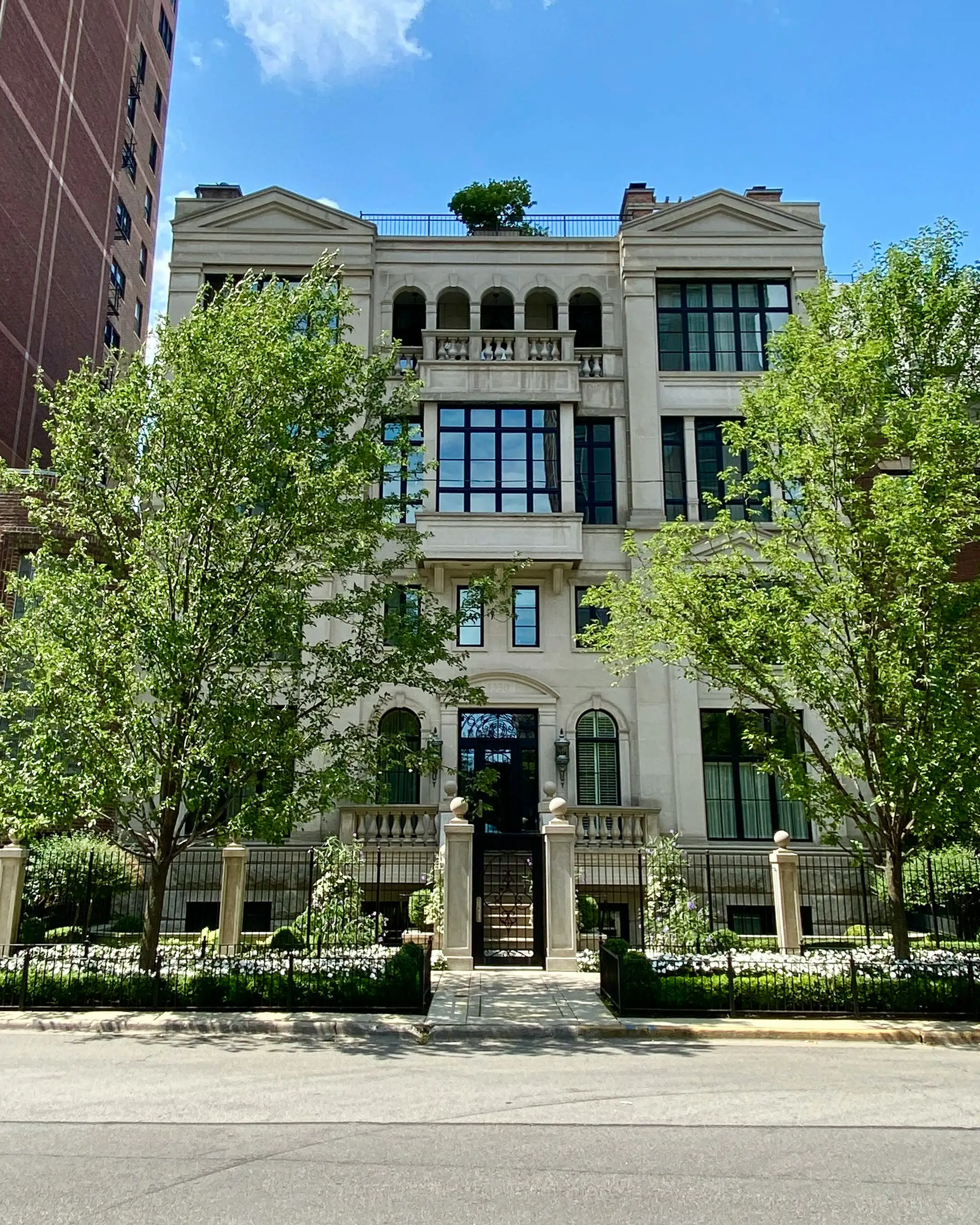 Regular Maintenance Cleaning in Chicago IL